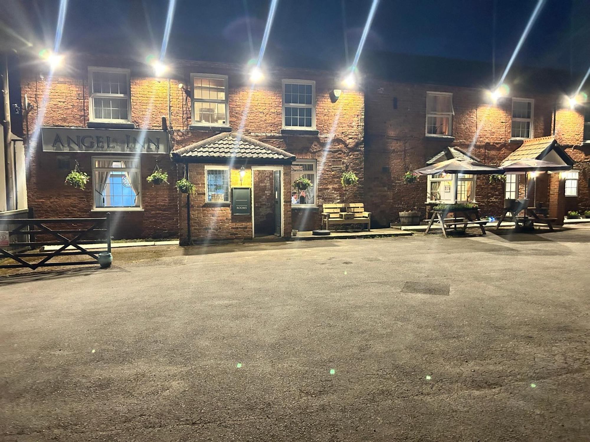 Angel Inn Misson ภายนอก รูปภาพ